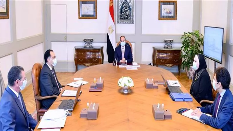 السيسي يستعرض مع رئيس الوزراء خطط وزارة التجارة والصناعة وجهاز المشروعات المتوسطة