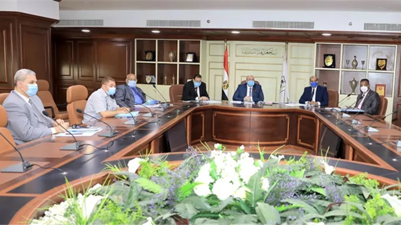 محافظ بني سويف يرأس اللجنة الدائمة لاختيار القيادات بالمحافظة