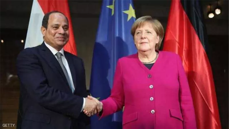 ميركل ترحب بالمبادرة المصرية لحل الأزمة في ليبيا
