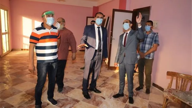 نائب محافظ سوهاج يتفقد مستشفى حميات سوهاج..صور
