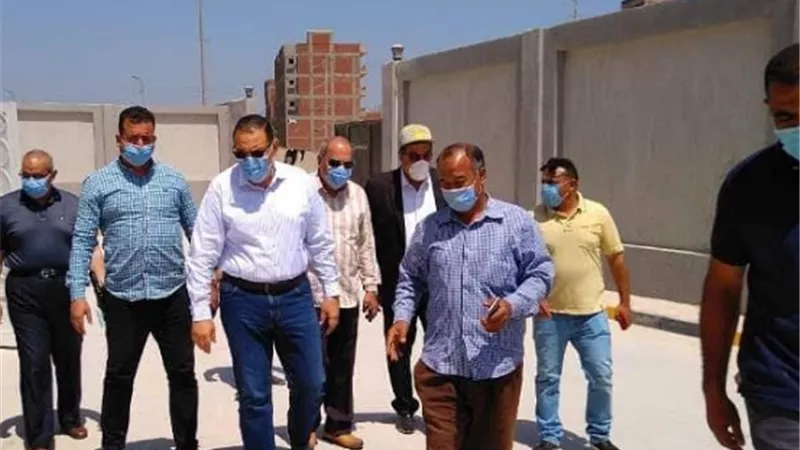 محافظ الشرقية يتفقد أعمال تطوير النقطة الوسيطة بأرض الفدان بمنيا القمح