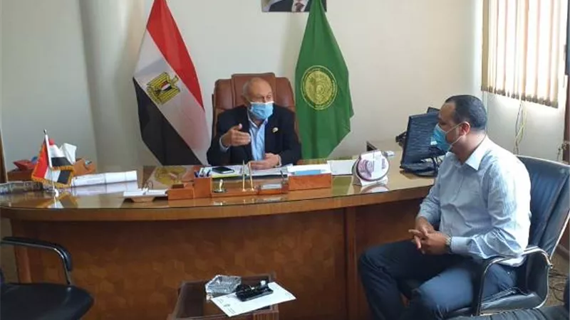 قبل إعادة فتح السوق.غرفة الإسماعيلية تجري تحاليل مجانية لتجار القنطرة .صور