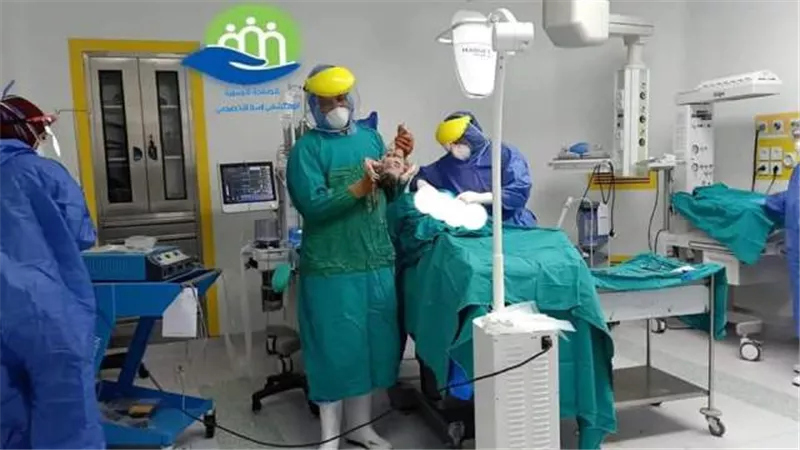 عاشر عملية ولادة قيصرية لمريضة كورونا والأم والطفلة بصحة جيد في الأقصر