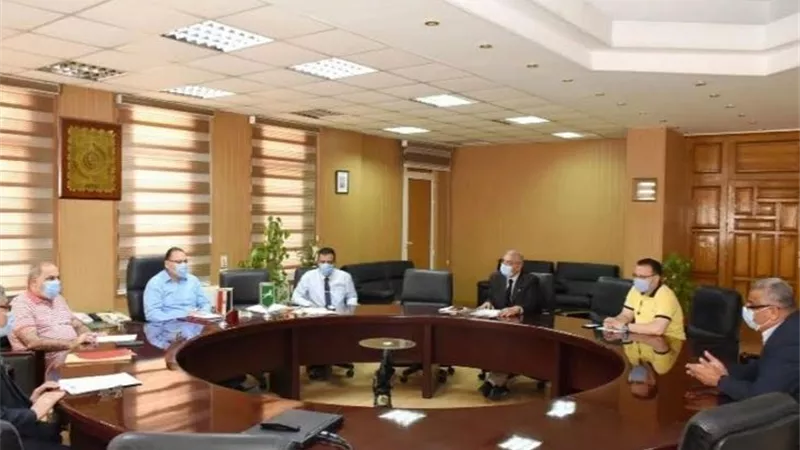 محافظ الشرقية يترأس لجنتين لاختيار مديرى التخطيط