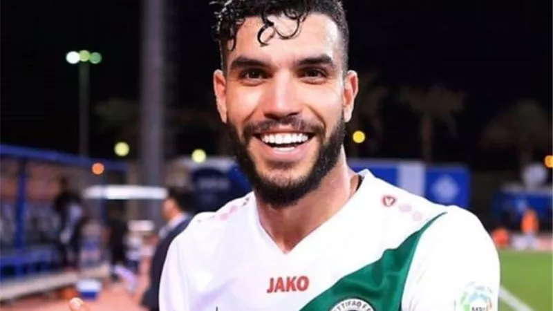 الأهلي يستقر علي بديل أزارو في الموسم الجديد