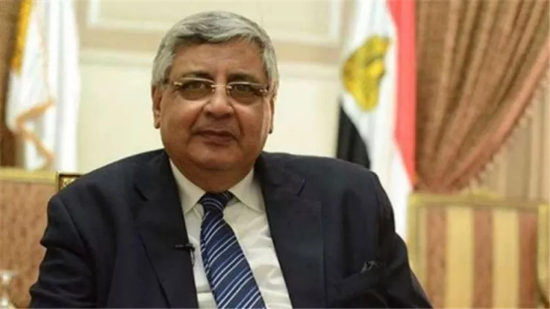 تاج الدين للمواطنين: أدوية كورونا موجودة.. محدش يخزن أو يخفي حاجة وشنط للحالات التي ستعالج منزليًا