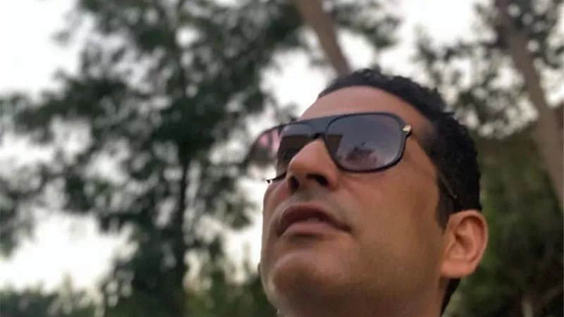 إطلالة جديدة وكلمات رقيقة للفنان عمرو سعد عبر انستجرام
