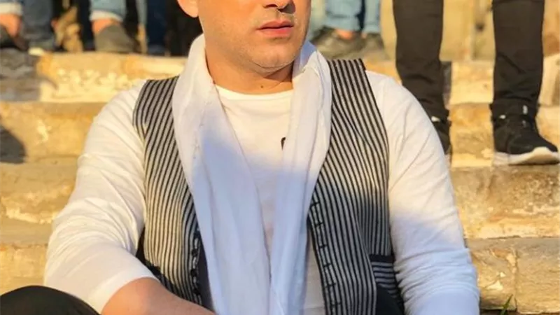 محمد دياب يداعب جمهوره بصورة جديدة عبر انستجرام