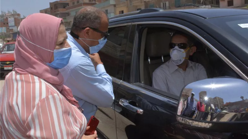 محافظ الغربية : سحب رخص 23 سيارة لعدم ارتداء السائقين والركاب الكمامة