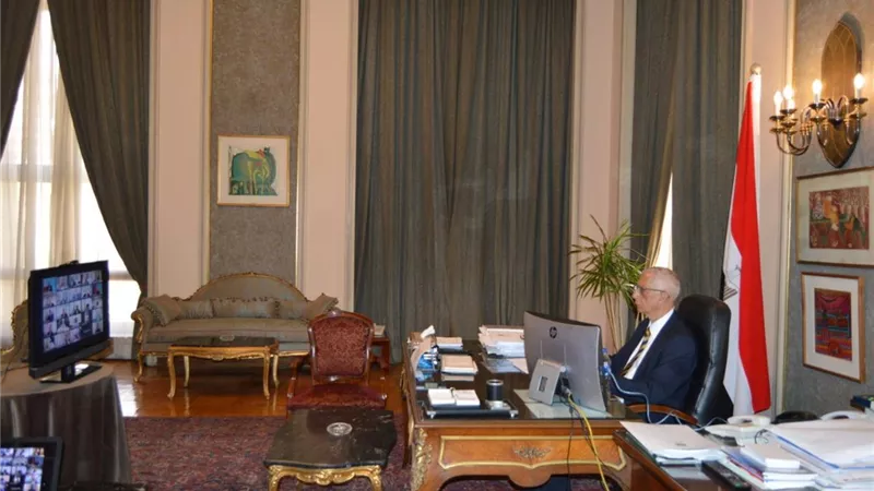 مصر تطالب باتخاذ موقف حازم من الدول الداعمة والناقلة للارهابيين من سوريا إلى ليبيا