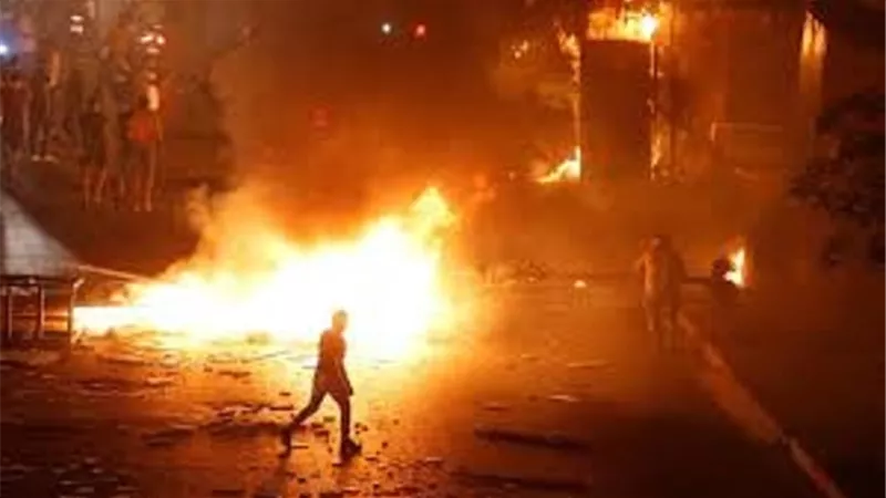 هدوء حذر بعد ليلة ساخنة تشهدها الساحة اللبنانية