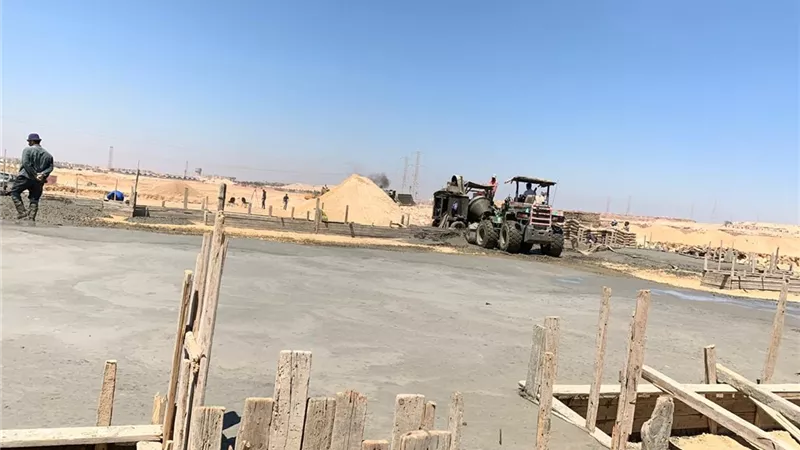 الإسكان: صب قواعد ٤٢ عمارة سكنية لمتضرري السيول الأخيرة بمنطقة الزرايب بمدينة ١٥ مايو