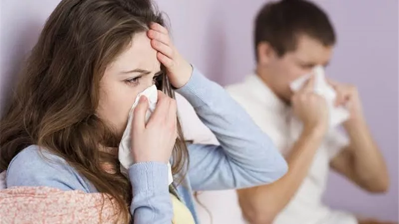 دراسة.. نزلات البرد تحميك من الإصابة بفيروس كورونا