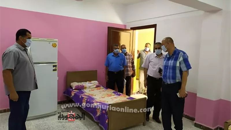 تعقيم لجان وفاصل امان وخدمة فندقية باستراحات الثانوية العامة بالوادى الجديد.صور