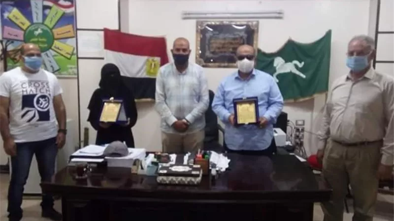 علام يكرم مديرا الادارة الصحية ومستشفى بلبيس العام