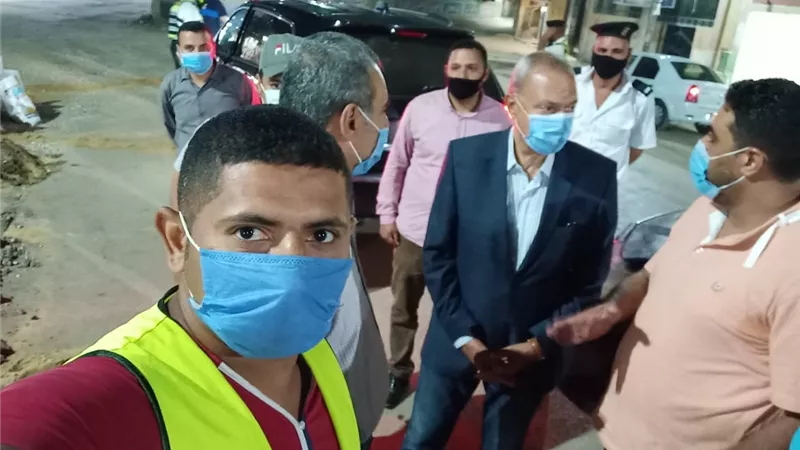 الهجان يفاجئ شبين القناطر مساء لمتابعة الالتزام بحظر التجوال