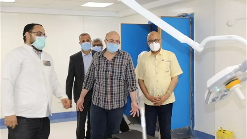 محافظ بني سويف يتفقد مستشفى الفشن