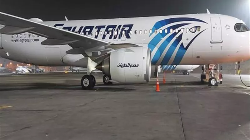 رحلة استثنائيه للخطوط اليمنية تنقل ١٦٠ من القاهرة الي عدن