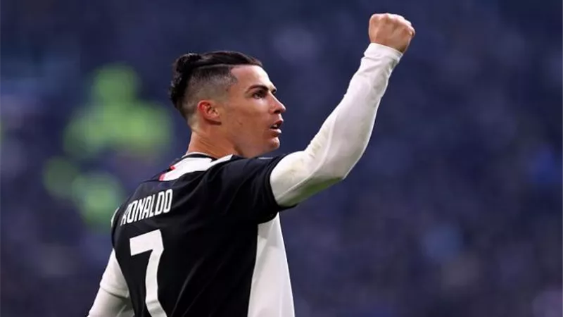 تشيلسي يقدم عرضا ماليا كبيرا لضم رونالدو