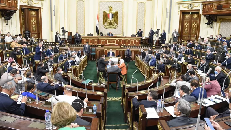 البرلمان يوافق على تخصيص 100مقعد للقائمة ومثلهم للفردى فى قانون مجلس الشيوخ