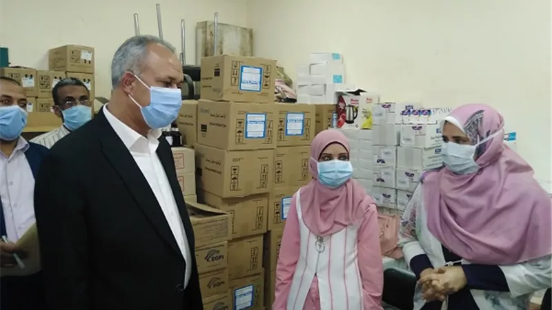 لجنة مستشفيات العزل تزور قفط التعليمى