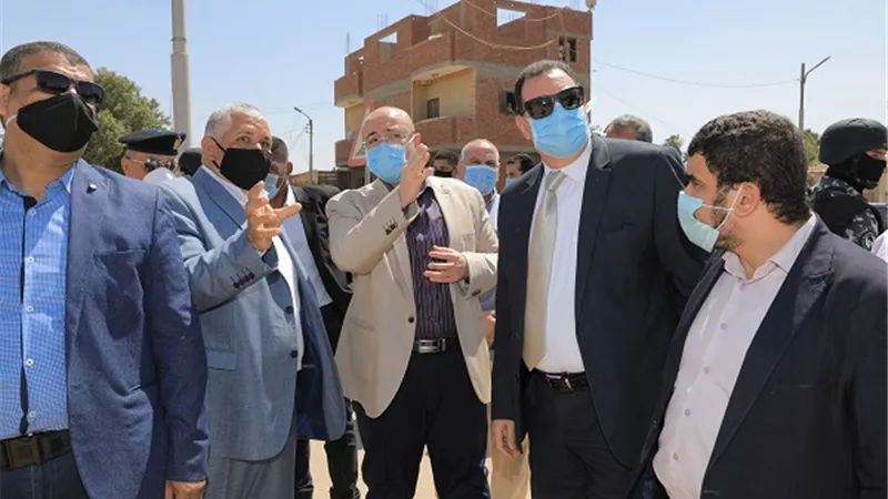 محافظ بني سويف يتابع الموقف التنفيذي لمشروع تطوير كورنيش النيل