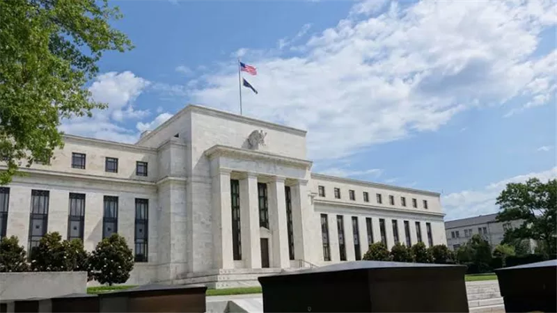 بنك الاحتياطي الفيدرالي يعلن توسيع نطاق مشتريات سندات الشركات للسوق الثانوية