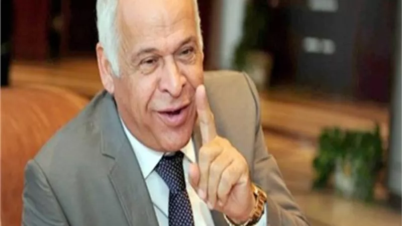 فرج عامر : اطمئنان السيسى على شابين تعرضا لحادث لقى ارتياحا من كل المصريين