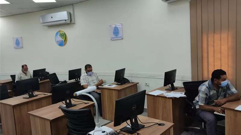 مياه اسيوط تجرى اختبارات المسار الوظيفى on-line بمركز التدريب والخدمات.