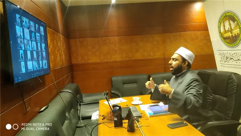 د. عبدالفتاح لأئمة الهند : عليكم بتبنى فكر التعدد والاختلاف والتعايش لمحاربة الفكر المتطرف