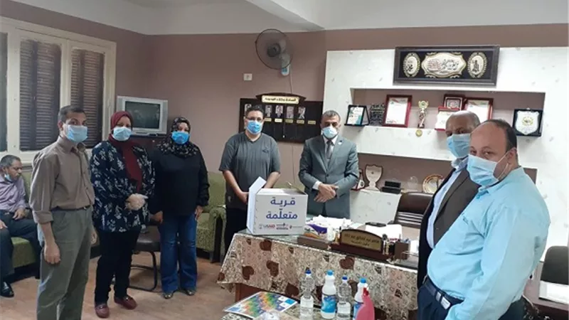 عبد الخالق يستعرض مبادرة مشروع قرية متعلمة لدعم تلاميذ سوهاج ضد فيروس كورونا