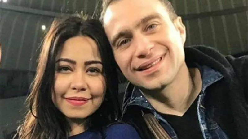 حكاية معجبة هددها شقيق شيرين عبد الوهاب لاتهامها بنشر شائعة طلاق الفنانة