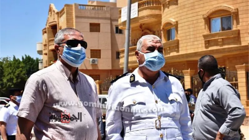 جهاز القاهرة الجديدة يسحب 66 وحدة سكنية ويغلق 130 محل مع الشرطة.. بالصور