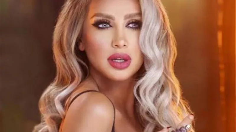 بفستان فوشيا .. مايا دياب تبرز جمالها على السوشيال ميديا.. شاهد
