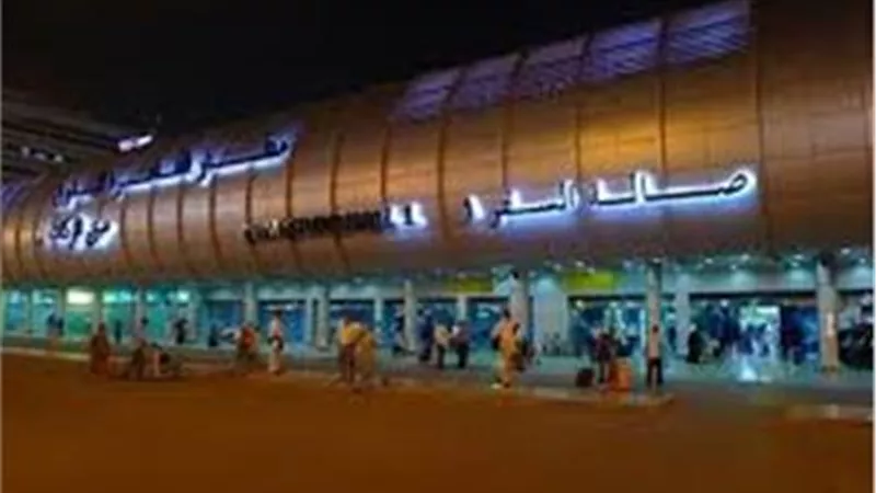 61 رحلة طيران استثنائية تصل مطار القاهرة اليوم عبر متنها ٨٤٩٢
