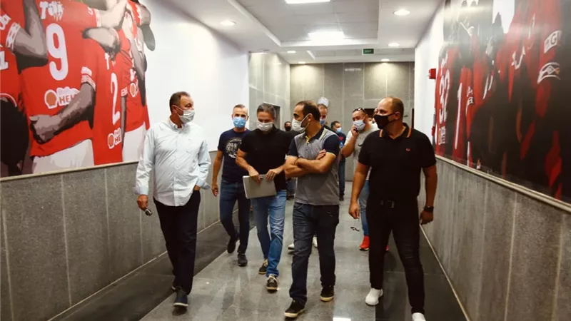 الخطيب يطمئن على خطة العودة للتدريبات في جلسة مع عبدالحفيظ والجهاز المعاون