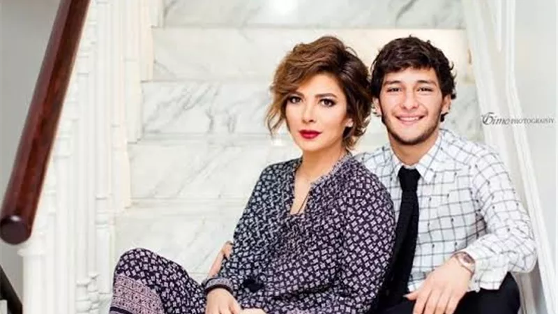 حكاية صورة جمعت أصالة بابن ابو هشيمة