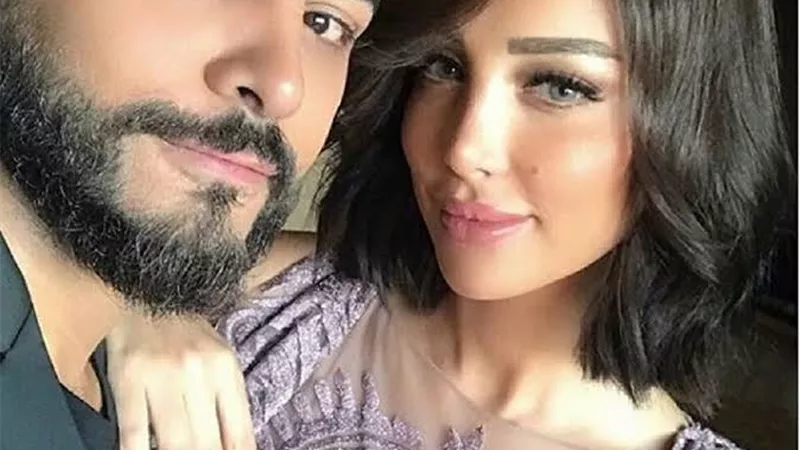 زوجة تامر حسني تخطف الانظار بإطلالة أنيقة.. شاهد