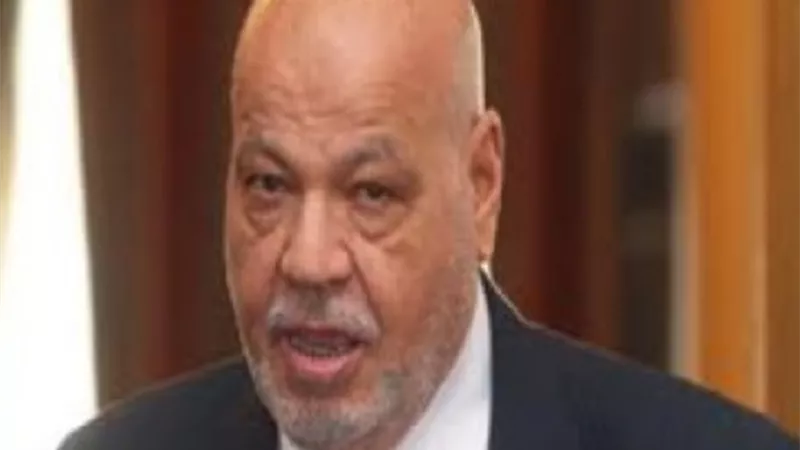 بعد ظهوره على الجزيرة القطرية .. رواد السوشيال ميديا يفضحون احمد مكي وزير العدل الاخواني