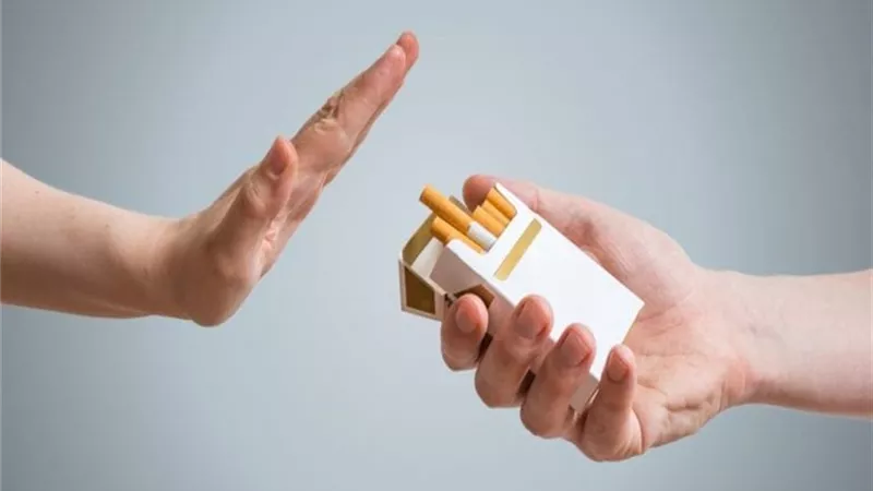 قارورة ماء احدث وسائل المساعدة على الاقلاع عن التدخين