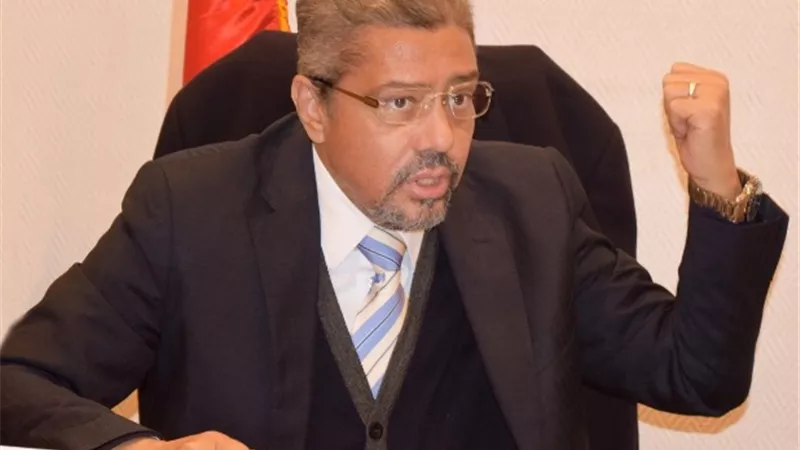 اتحاد الغرف يفتح حوارًا مجتمعيًا حول مواعيد غلق المحال التجارية