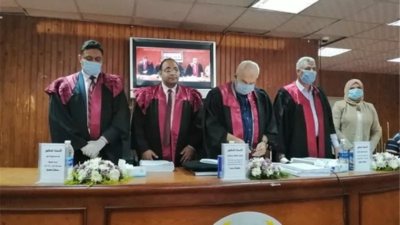 في رسالة دكتوراه للقصبي : التعرض للإعلانات يزيد ثقافة الاستهلاك للمصريين