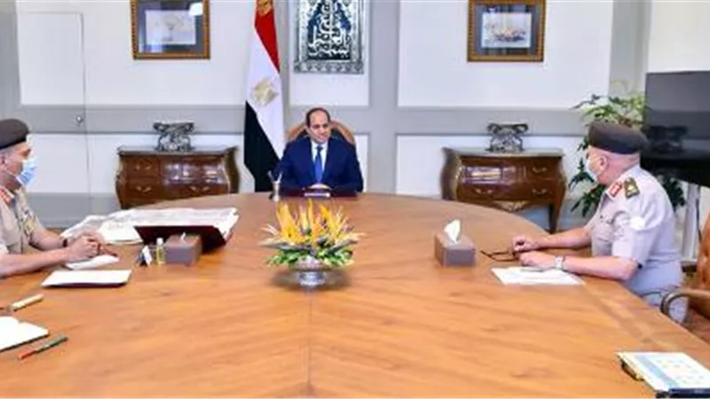 السيسي يبحث مع رئيس الهيئة الهندسية موقف الأعمال الإنشائية بالعاصمة الإدارية