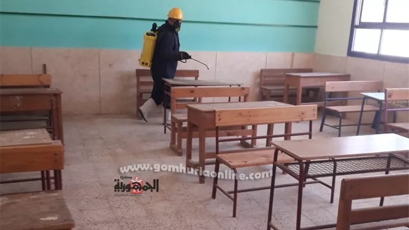 جهاز مدينة الشيخ زايد يعقم لجان امتحانات الثانوية العامة.. صور