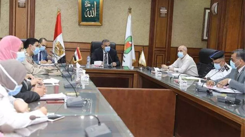 تكليف رؤساء المدن بالنظافة ورفع الإشغالات بمحيط لجان الثانوية العامة بسوهاج