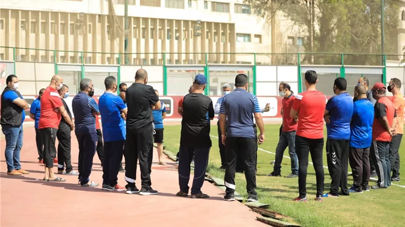 الأهلي يجري مسحة طبية للاعبين والجهاز الفني والإداري
