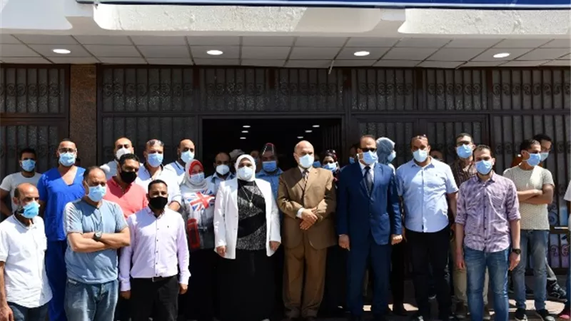 رئيس جامعة القناة تفتتح مستشفى العزل بسعة 128سرير.صور