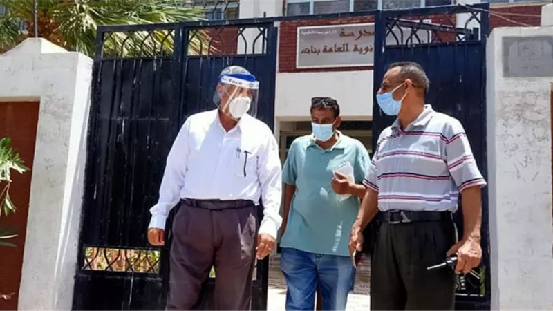 عبد العظيم يتفقد لجان الثانوية العامه ويطمئن على جاهزيتها