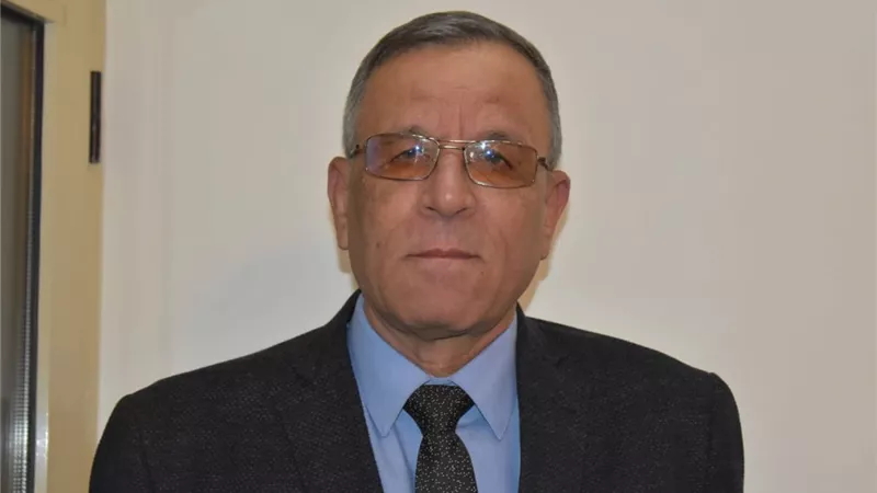 المصريين الأحرار يستحدث لجنة لإدارة الأمانة العامة للحزب برئاسة خطاب
