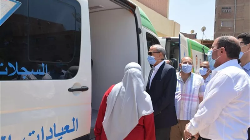 محافظ القليوبية يتابع انطلاق القوافل العلاجية تحت شعار 100 مليون صحة